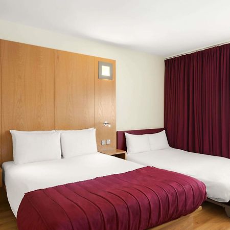 Ramada Encore Doncaster Bagian luar foto