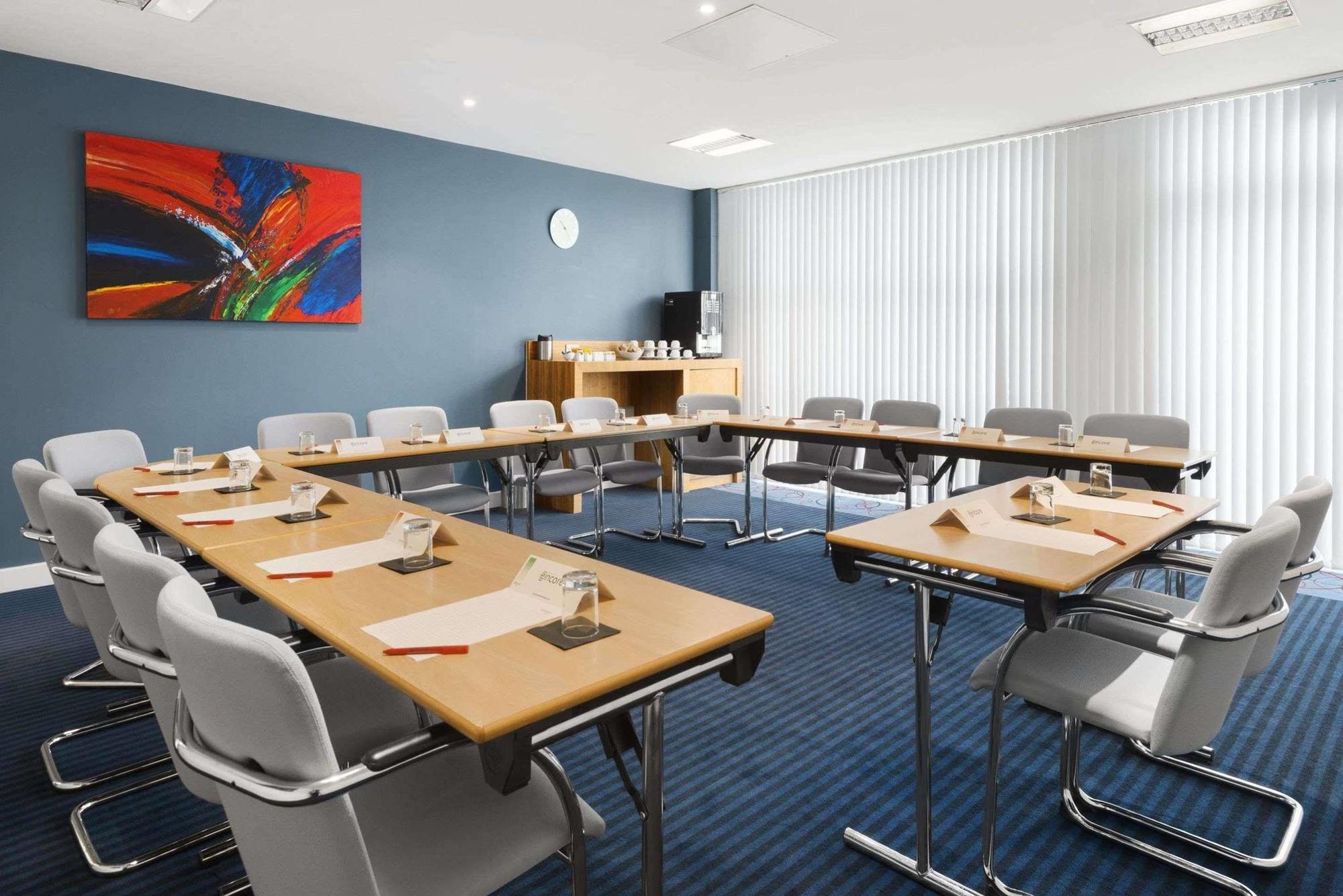 Ramada Encore Doncaster Bagian luar foto